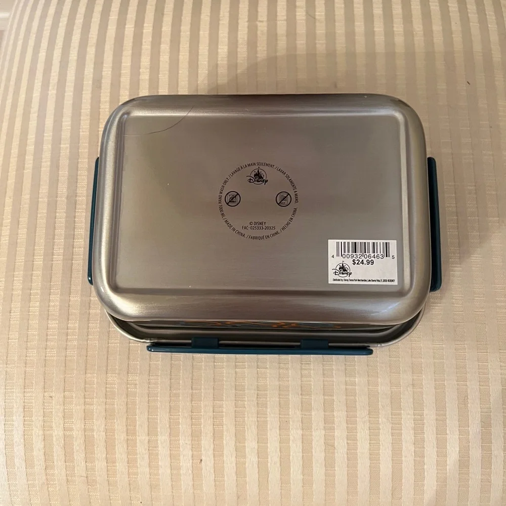 Disney Reusable Food Container - Picture 4 of 4